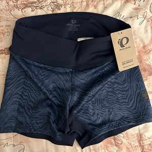 Pearl Izumi gym shorts